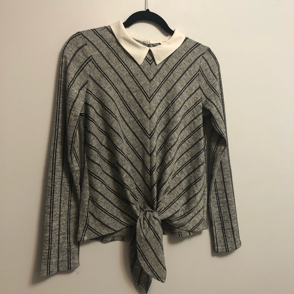 3 FOR $30 -- Monteau Tie Front Collared Sweater (M) - Picture 4 of 10